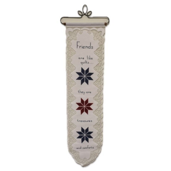 Lace Cloth “Friends” Hanging Banner - Picture 1 of 6